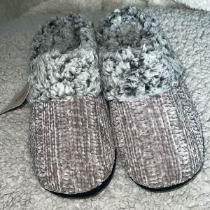 NWT Vonmay slippers in chenille gray , sz XL,  sz 11-12